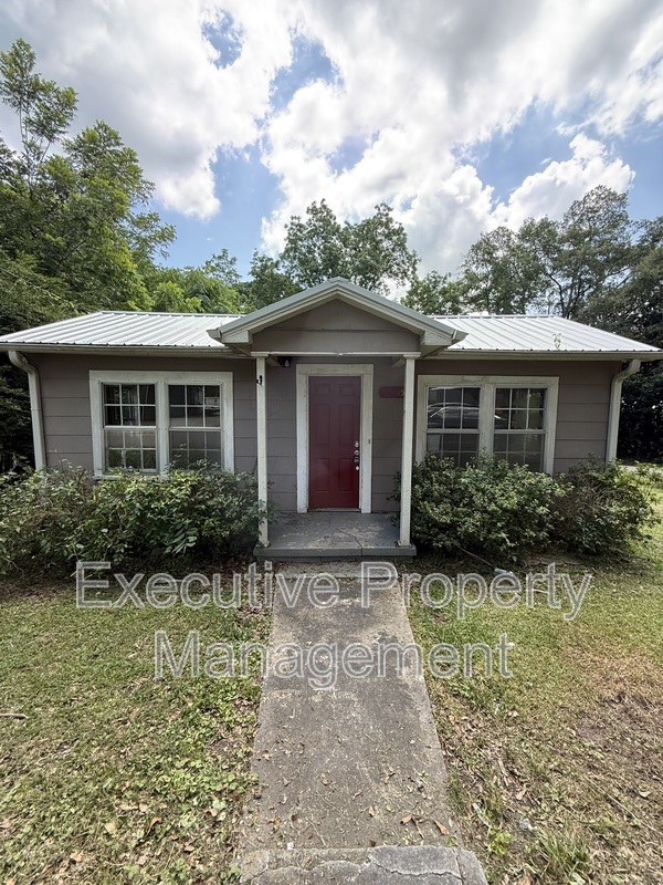 Graysville House: 115 2nd Street