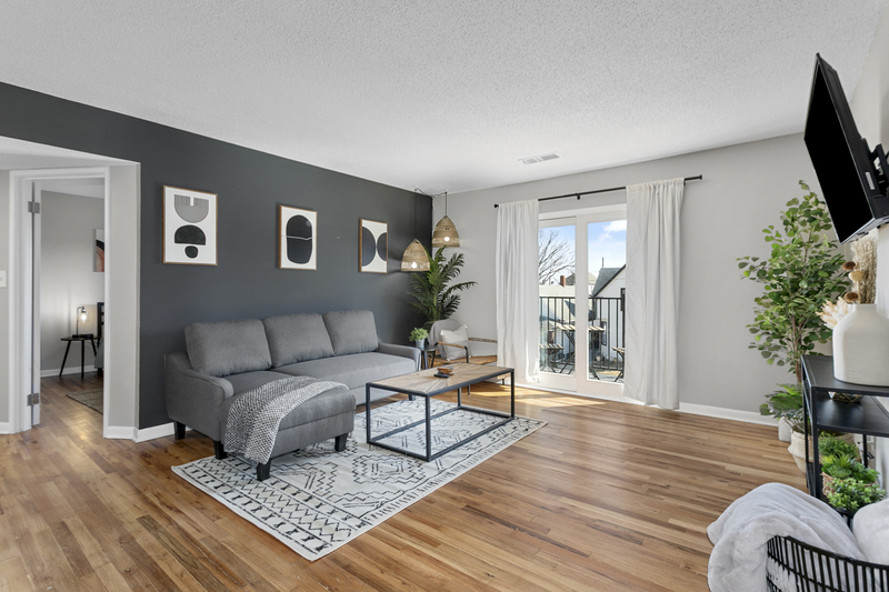 Kansas City Condo: 516 Splitlog Ave Apt-22