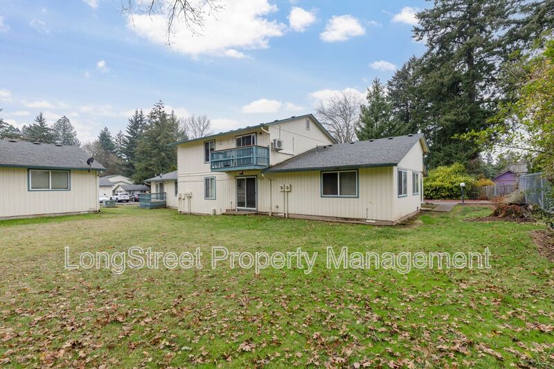 Tigard House: 11359 SW Greenburg Rd
