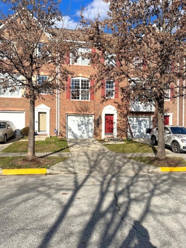 Upper Marlboro Condo: 10312 Nareen Street - 1