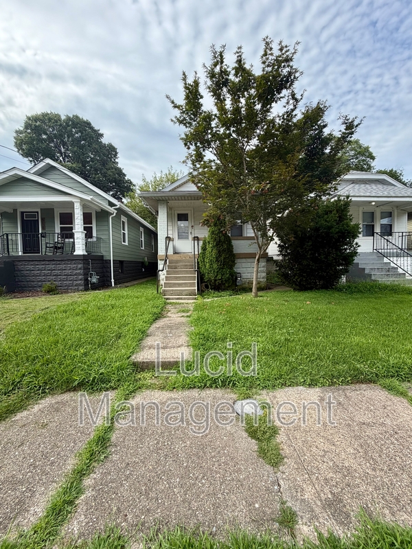 Louisville House: 520 West Evelyn Avenue