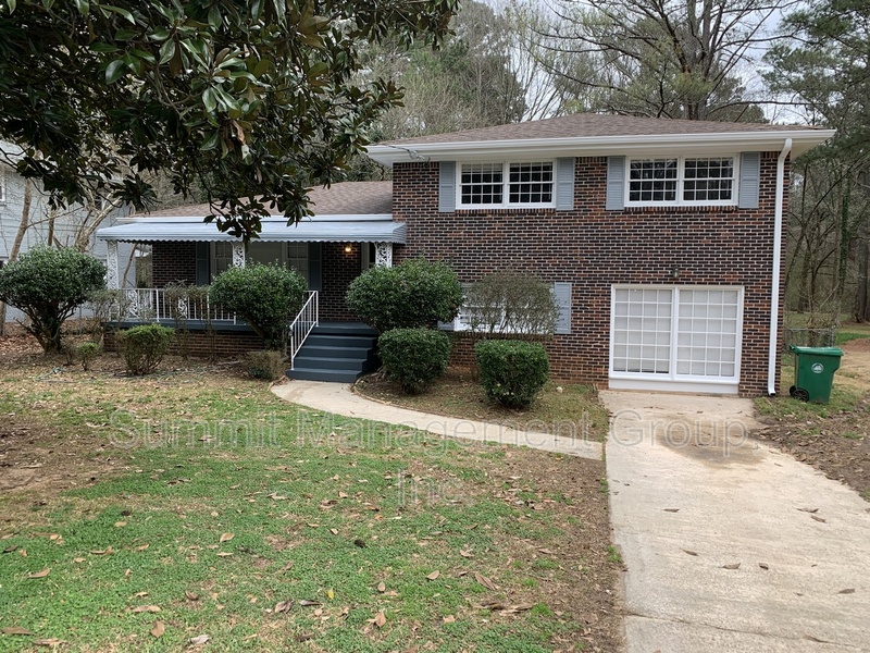Decatur House: 2386 Miriam Lane