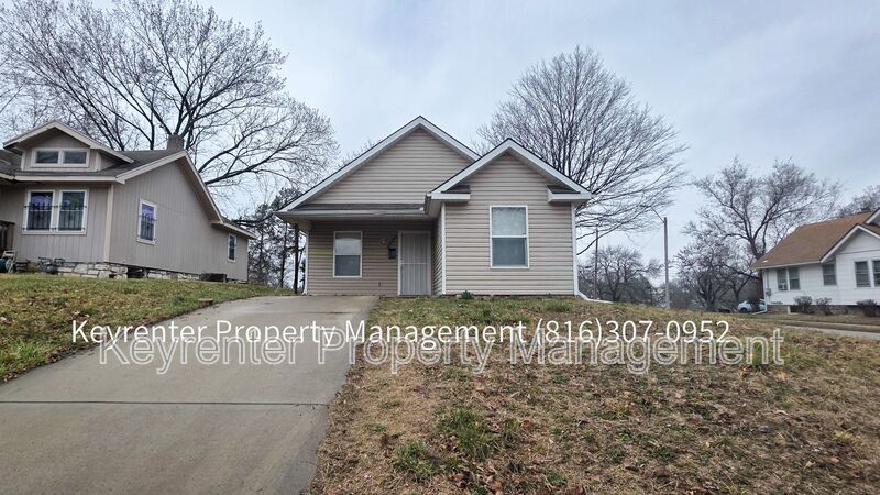 Kansas City House: 5200 Olive St