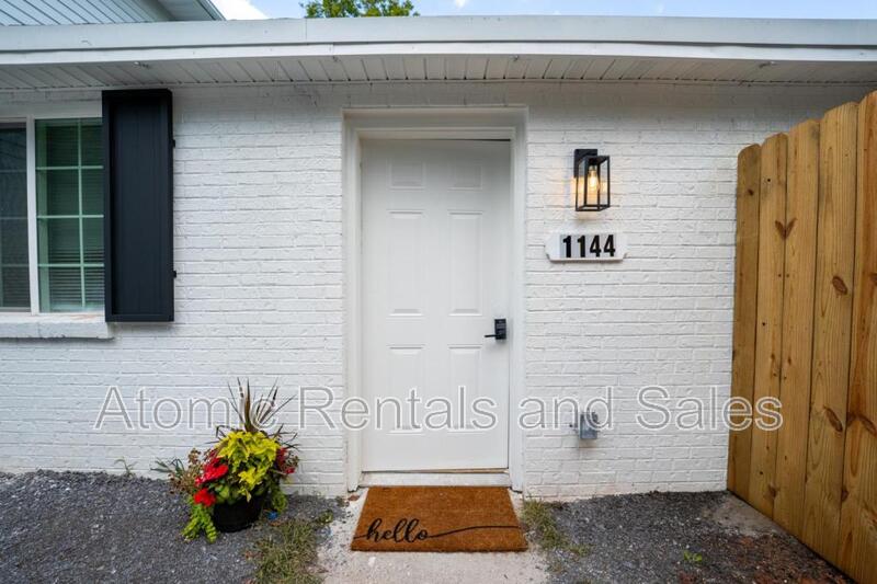 Clinton Condo: 1144 Lake City Hwy