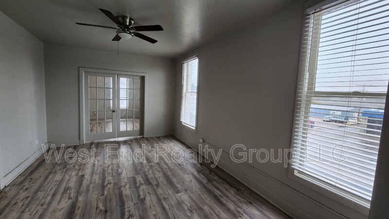 Milliken Condo: 105 South Harriet Avenue, #4