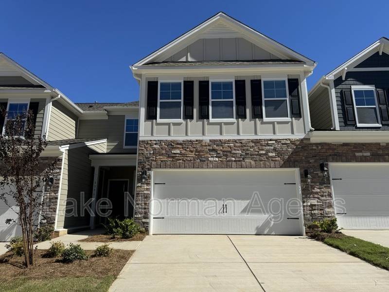 Sherrills Ford Townhome: 4390 Bronze Boulevard