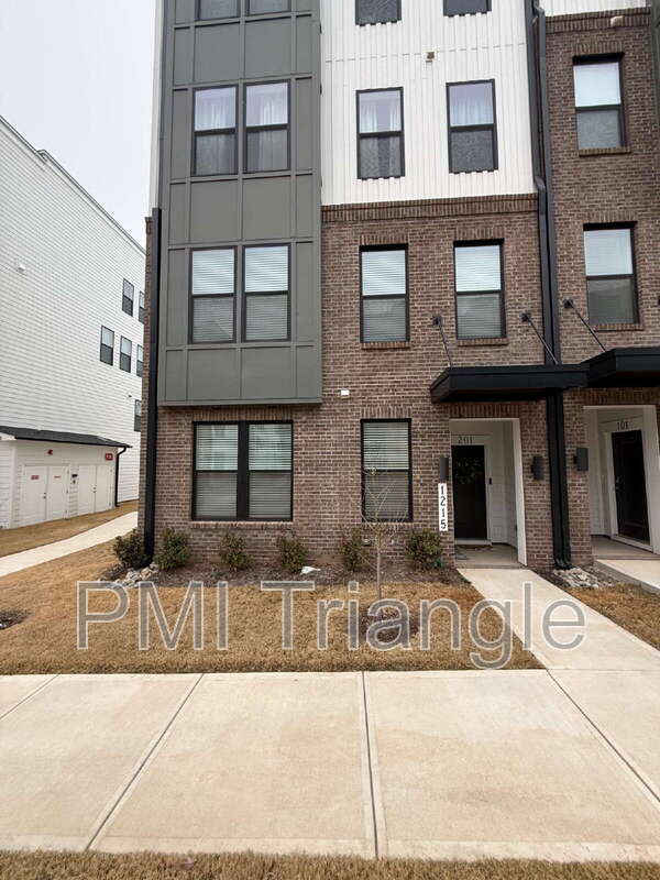 Raleigh Condo: 1215 Shaw View Alley