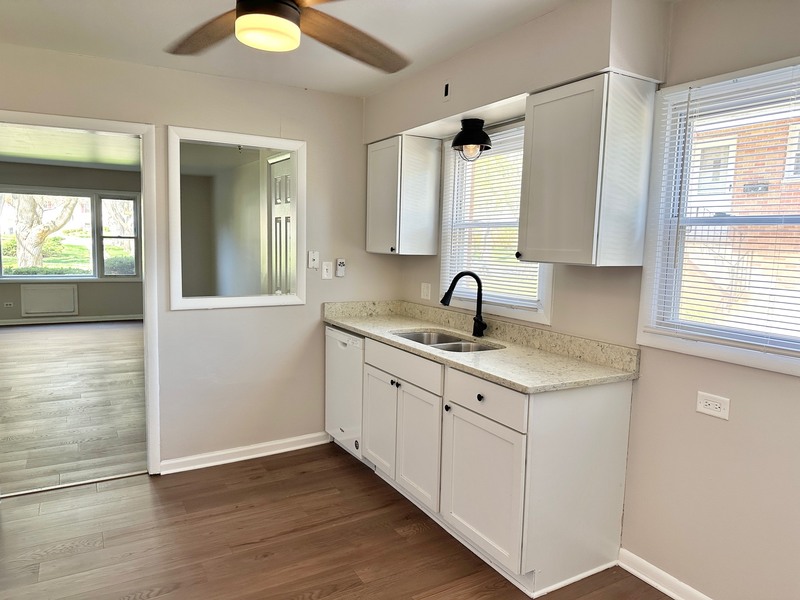 West Dundee House: 525 Ryan Ln