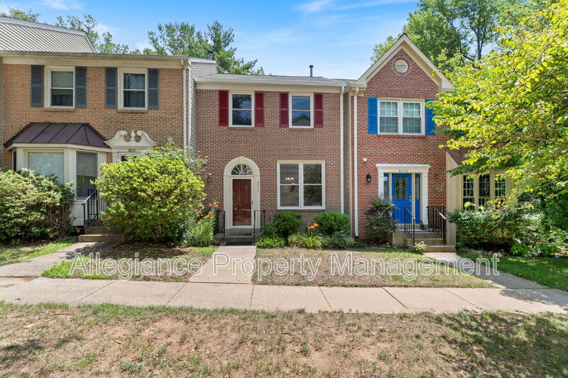 Alexandria House: 8073 Morning Meadow Ct