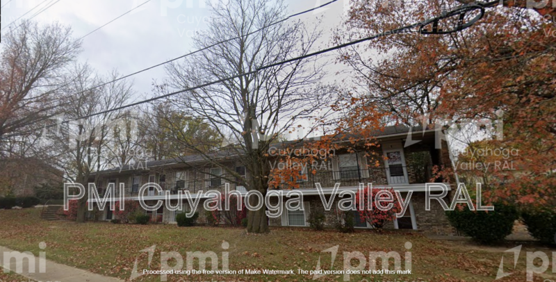 Akron Condo: 1566 Coventry St