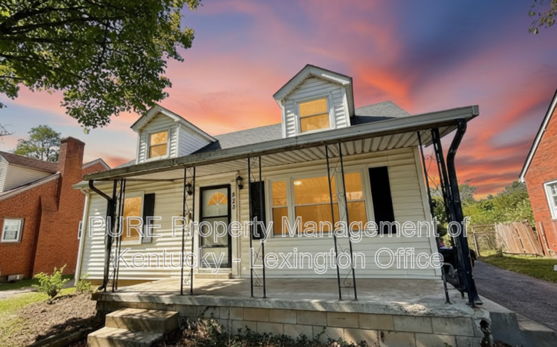 Lexington House: 829 Darley Dr