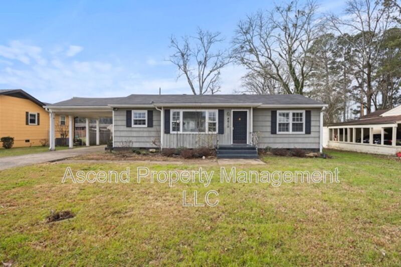 Chattanooga House: 4610 Leslie Ln