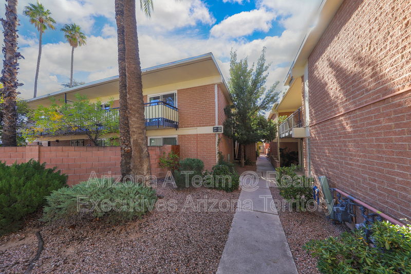 Tucson House: 3940 East Timrod Street