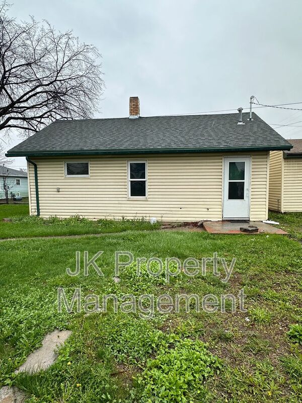 Great Falls House: 615 8th Ave S