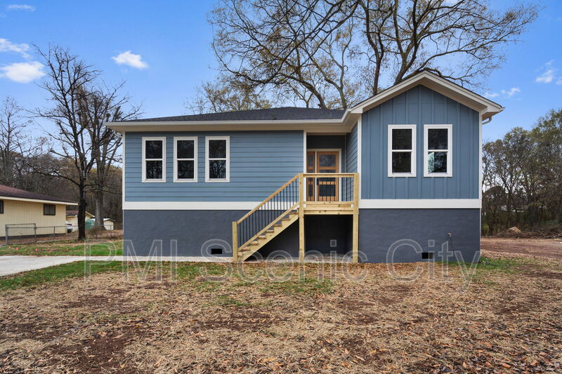 Hixson House: 1316 Gadd Rd
