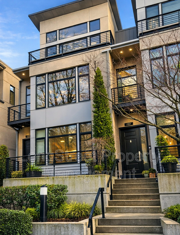 Portland Condo: 2176 NW 16th Ave