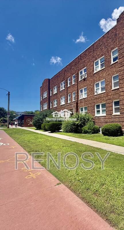 Des Moines Condo: 3607 Ingersoll Ave