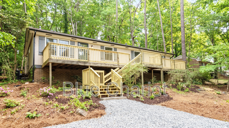 Chapel Hill Condo: 1705 Smith Level Road - B
