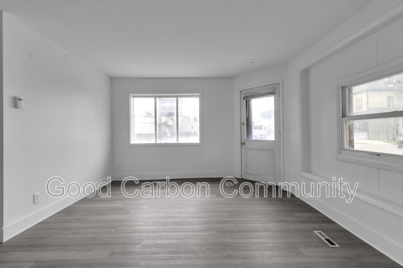 North Tonawanda Condo: 235 Oliver St