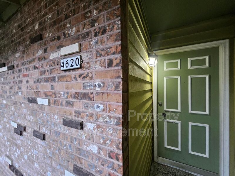 Portland Condo: 4602 NE Broadway