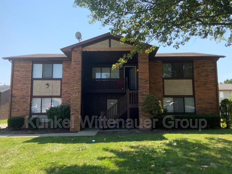 Belleville Condo: 22-D Yorkshire Lane