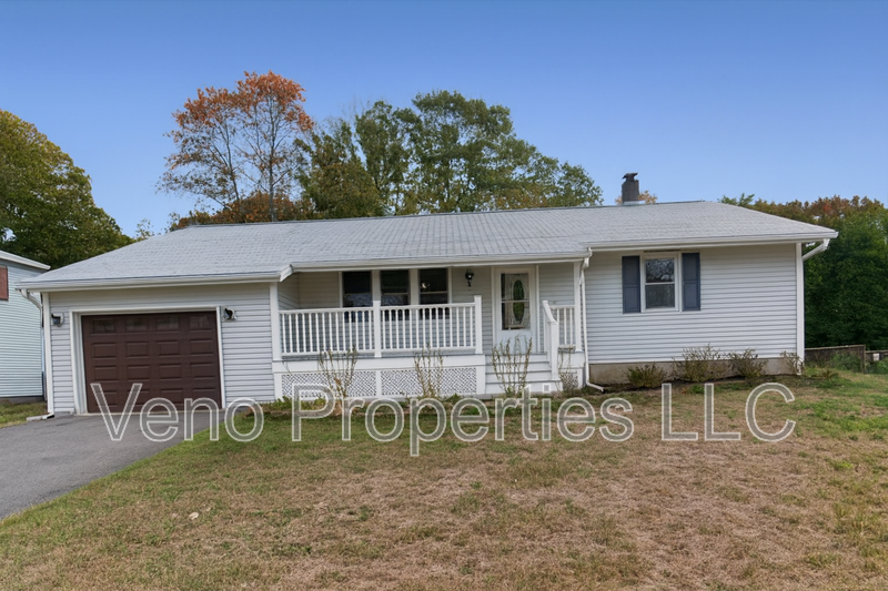 Saratoga Springs House: 72 Hathorn Blvd.