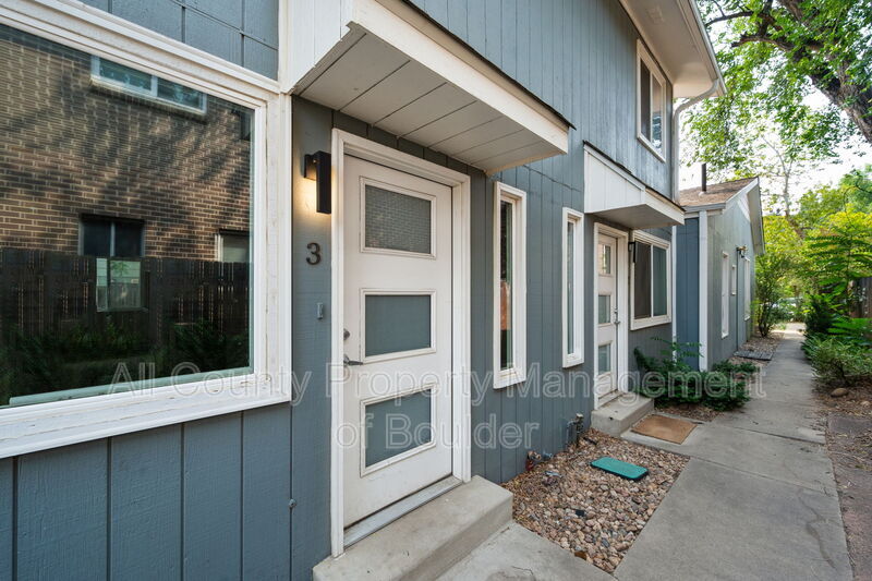 Main image for 2211 Spruce St #3
