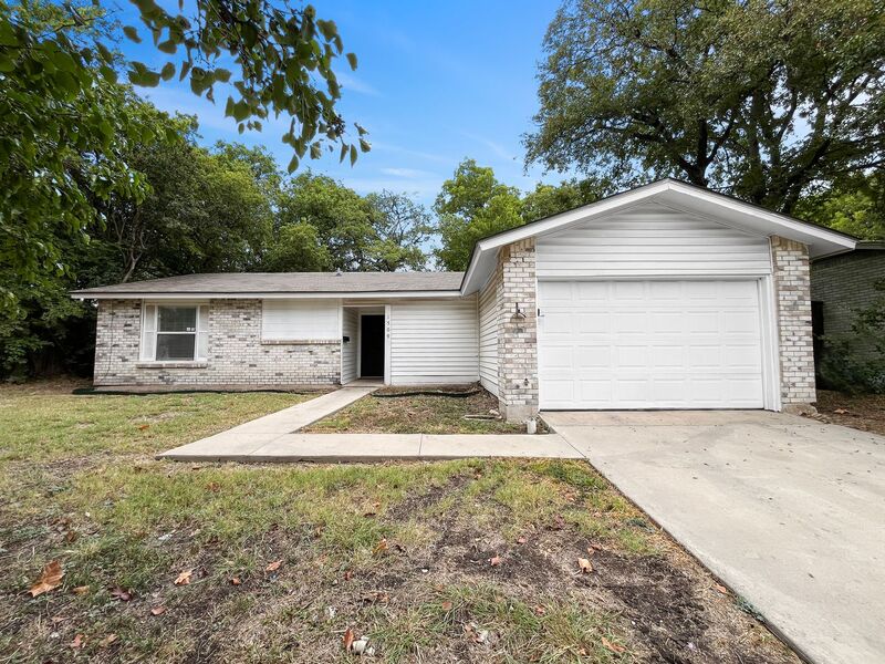 Garland House: 1509 Quail Dr
