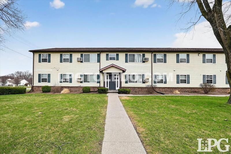 Toledo Condo: 1230 Bedford Woods Dr.-4