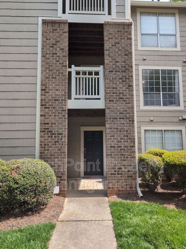 Charlotte Condo: 5001 Sharon Rd