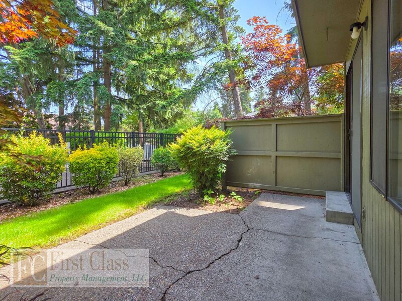 BEAVERTON Condo: 4860 SW MURRAY BLVD