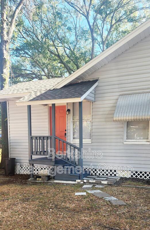 Lakeland Townhome: 940 E. Palmetto St