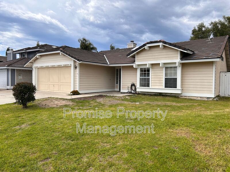 Oceanside House: 885 Pinewood Drive