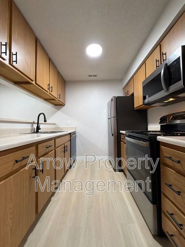 Lincoln Condo: 2384 North 44th Street