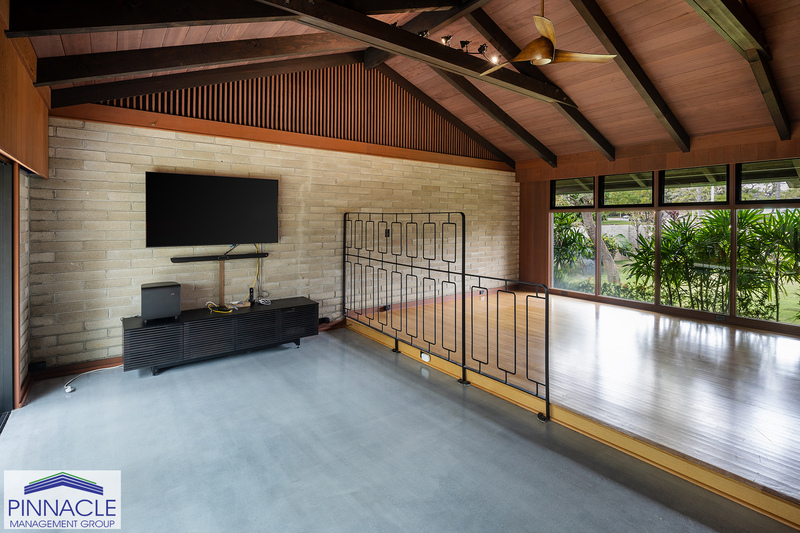Honolulu House: 4103 Kahala Ave