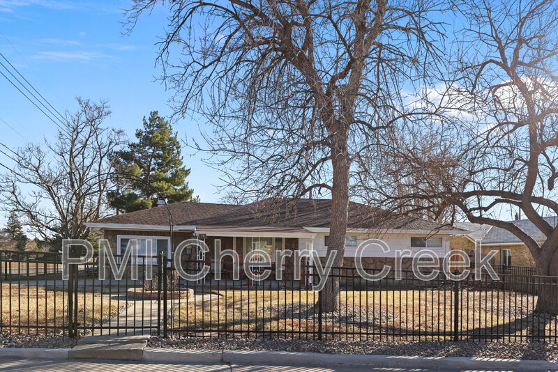 Denver House: 4890 Ames St