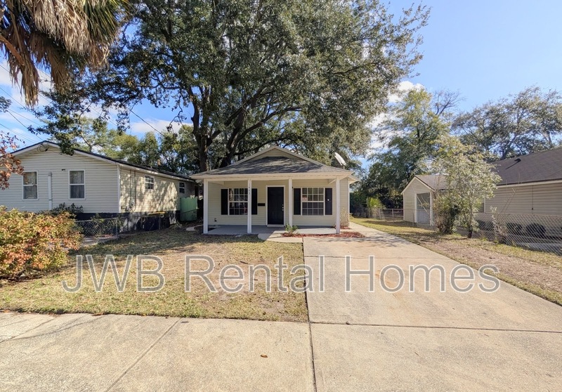 Jacksonville House: 1443 Louisiana St