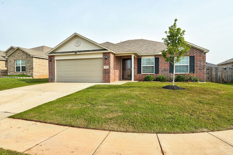 Piedmont House: 11705 NW 133rd St