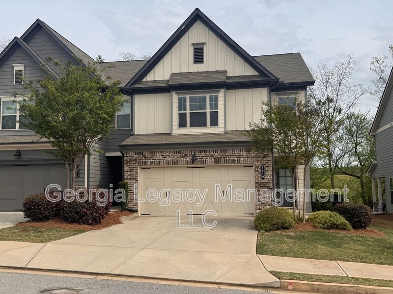 Flowery Branch House: 5619 Parkview Lane