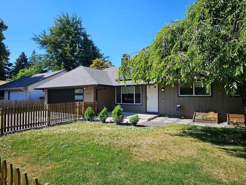 Tualatin House: 8645 SW Avery St