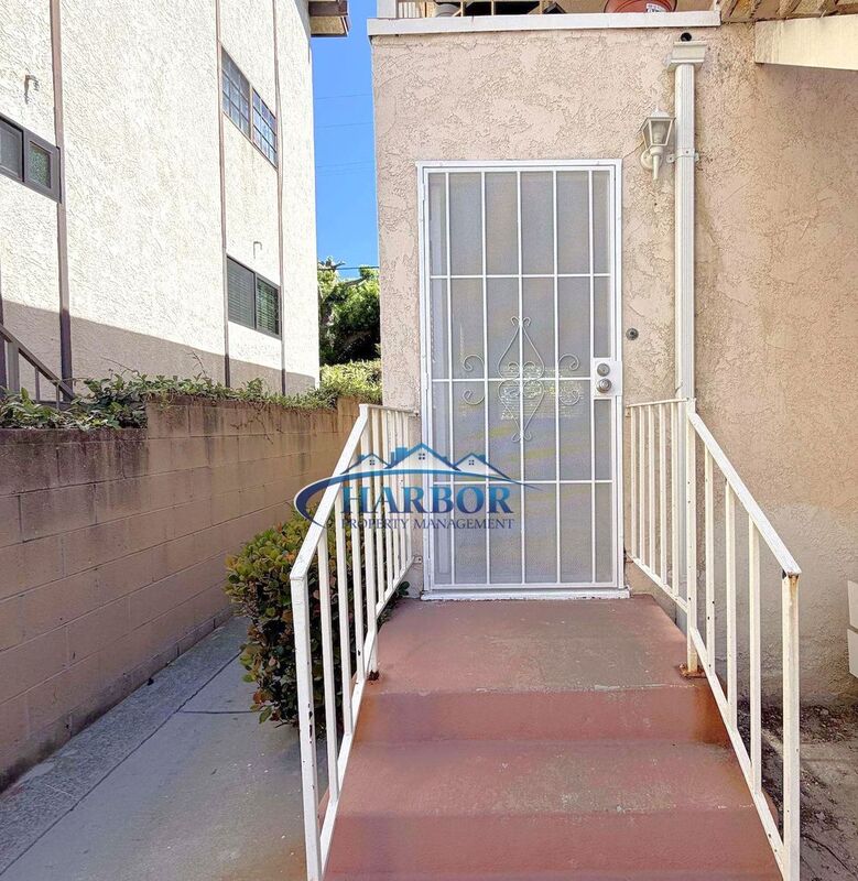 San Pedro House: 943 West 13th Street
