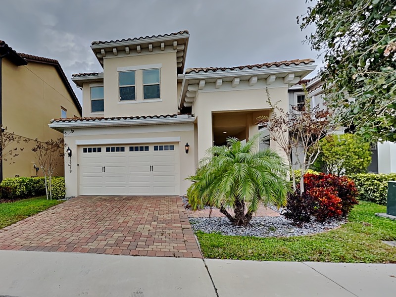 Orlando House: 13219 Oakenshaw Ln