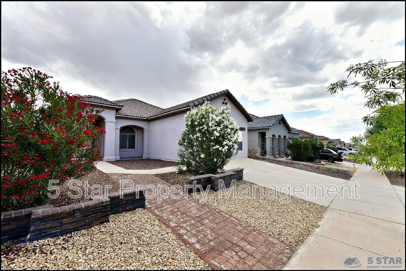 Horizon City House: 13136 Wellington