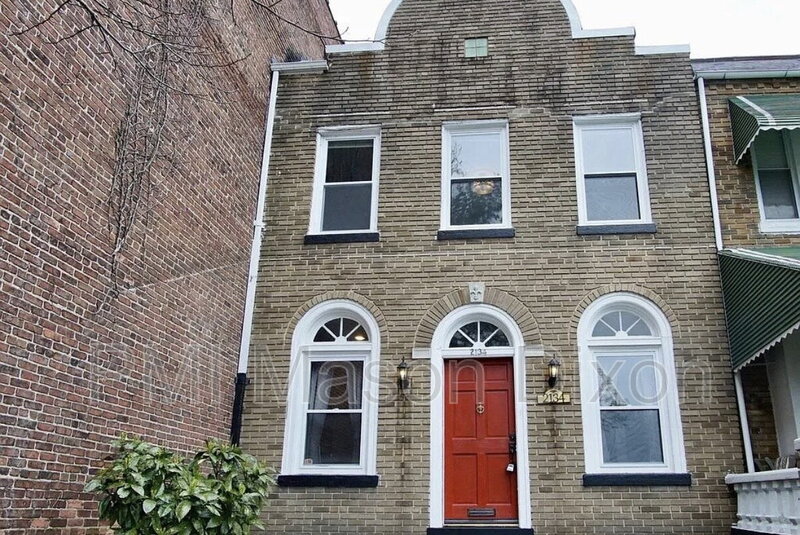 Baltimore Townhome: 2134 Mount Royal Terrace