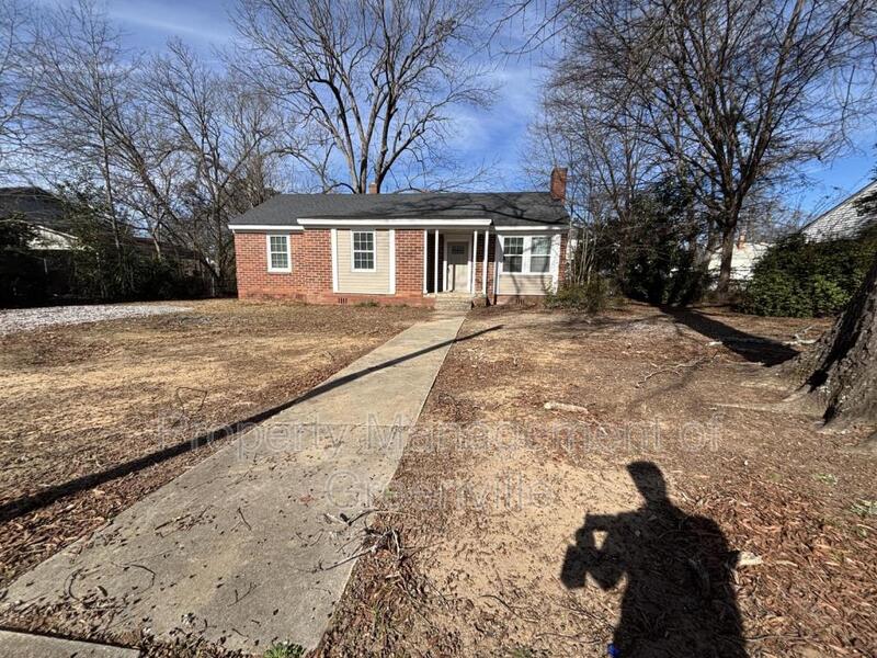 Joanna House: 504 Pickens St