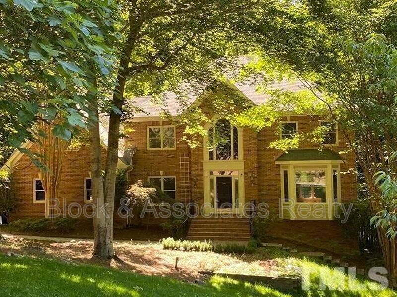 Raleigh House: 10621 Cahill Road