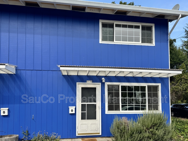 Portland Condo: 536 Southwest Nebraska Street