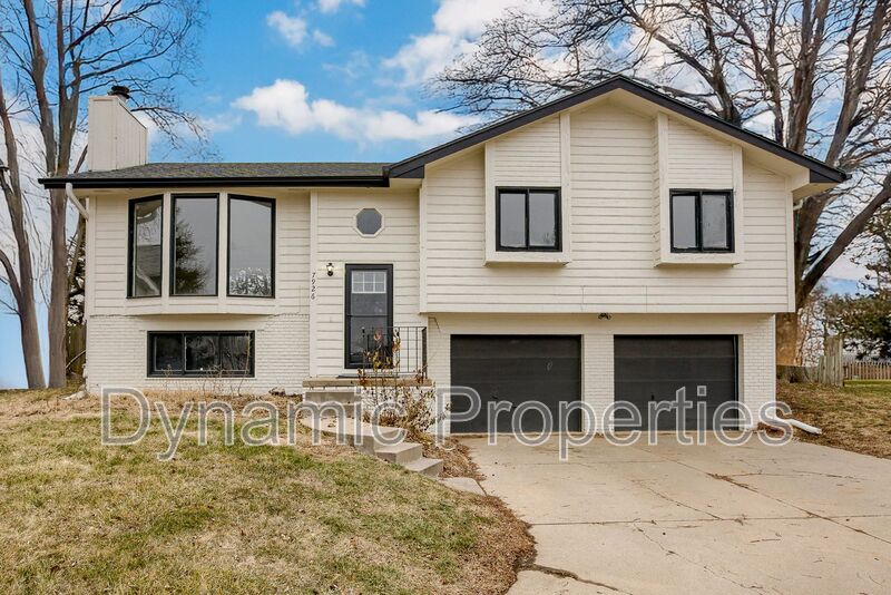 LaVista House: 7926 Primrose Court