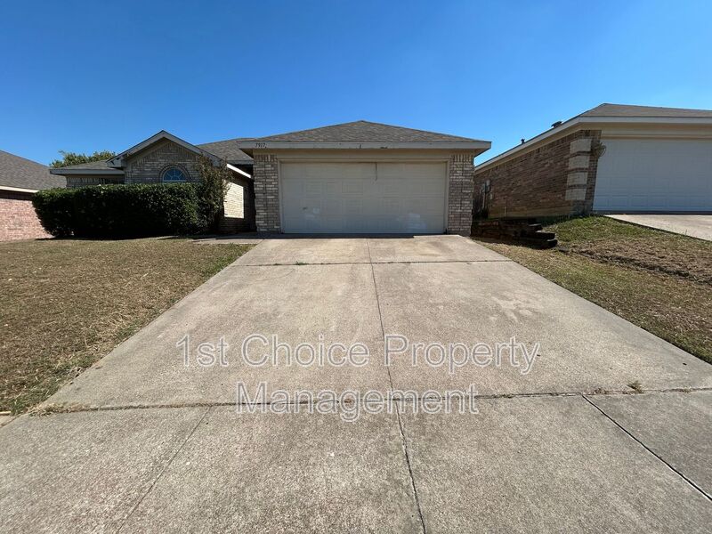Arlington House: 7917 Rattlers Ct