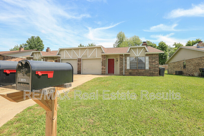 Rogers Condo: 815 S 28th St
